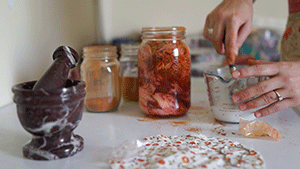 Anna Haines demonstrates her natural wool dying technique