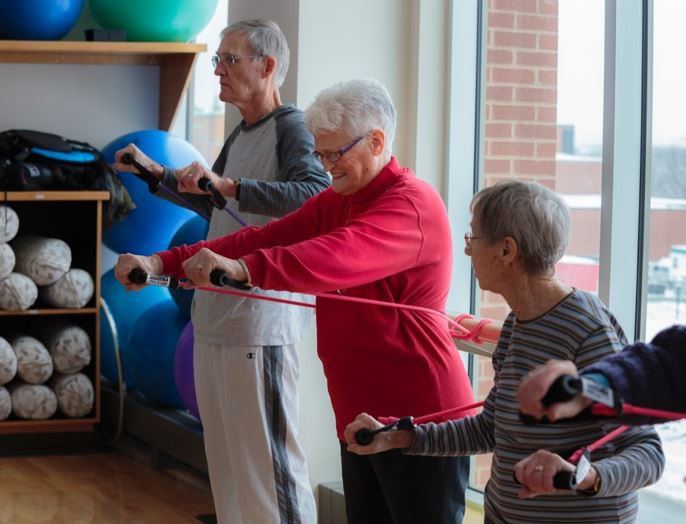 How Seniors Can Use Functional Fitness to Increase Quality of Life -  Zoomers Health