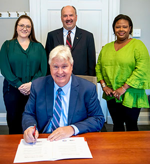 (L-R): Michelle Thompson, Dr. Paul Mazerolle, Shawn Quinlan and Nadia Richards